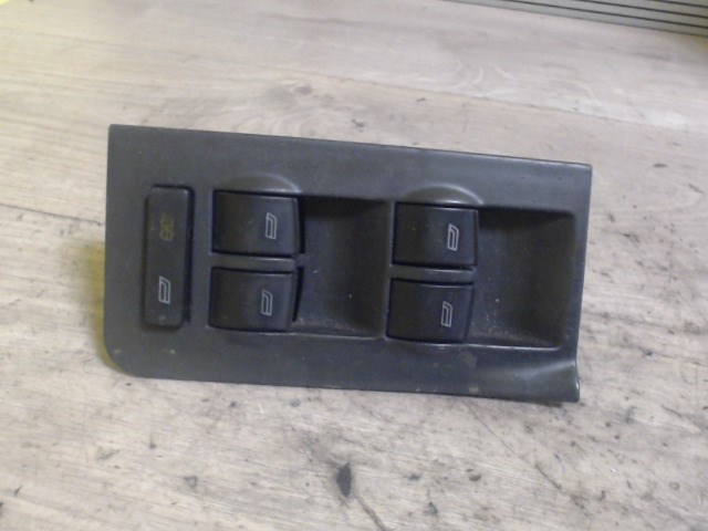 AUDI A6 97-04 Bal első ablakemelő kapcsoló 1. kép