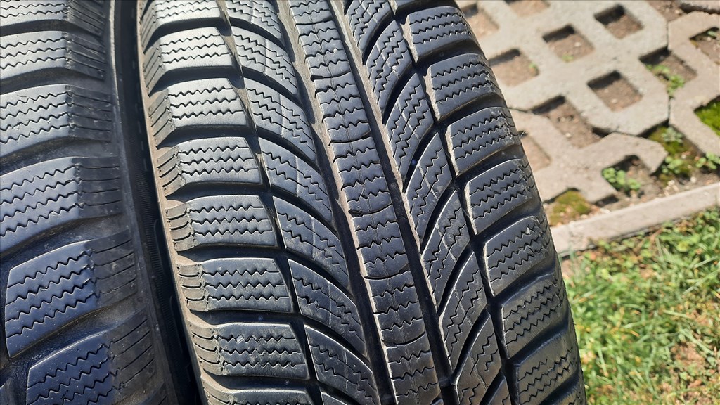 175/65 R15 GT Radial Téli gumik 5. kép