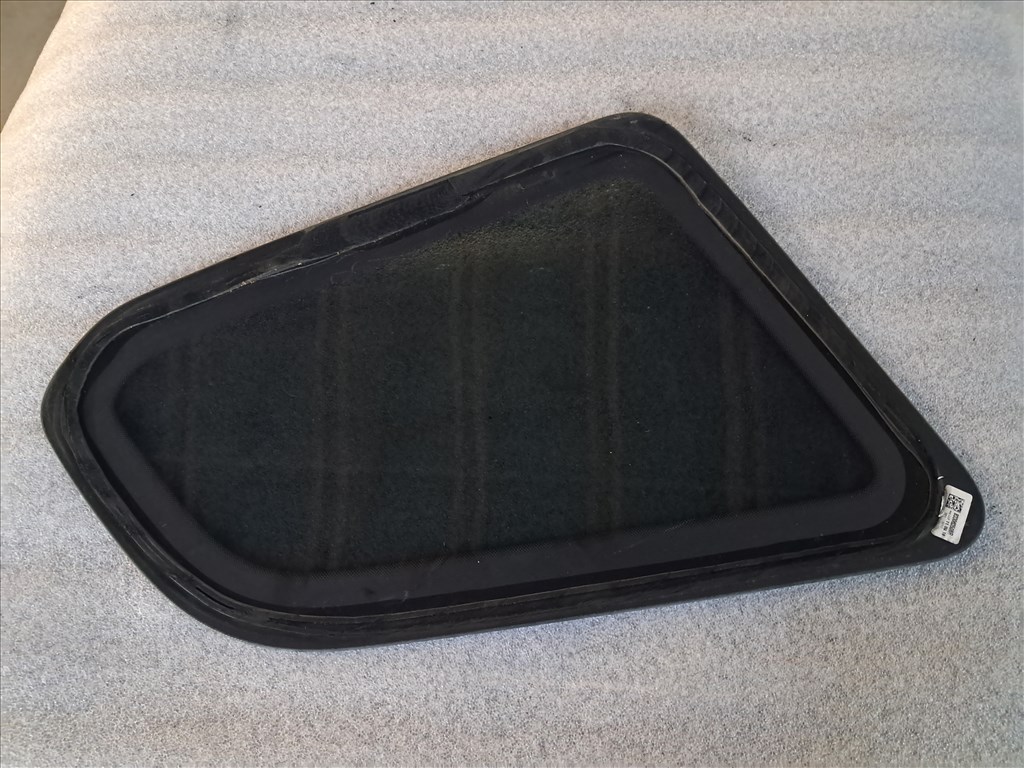 Dacia Duster II Jobb C oszlop oldalüveg 833063508R 3. kép