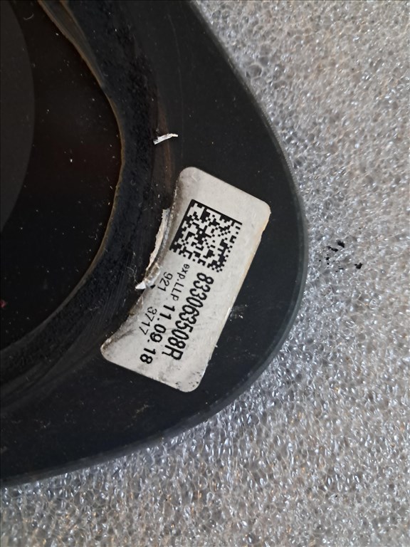 Dacia Duster II Jobb C oszlop oldalüveg 833063508R 4. kép