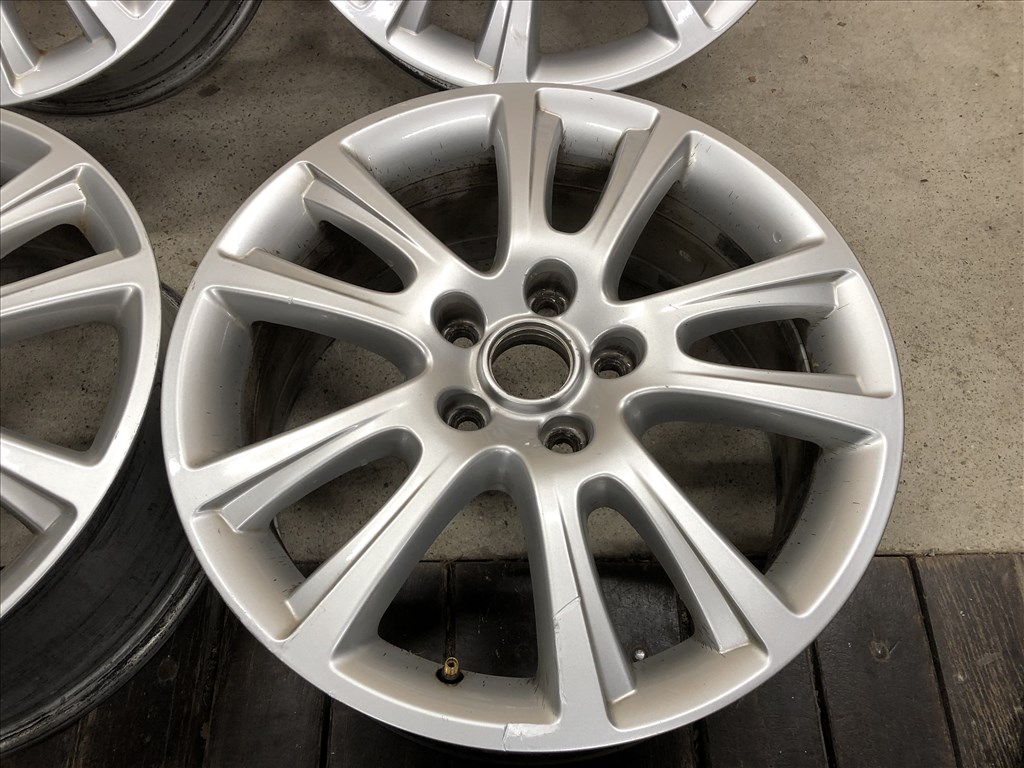 17 colos gyári Skoda Octavia RS alufelni 17 col 5x112 7. kép