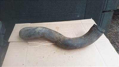 Volvo 30645937 S60 V70 XC70 intercoolercső