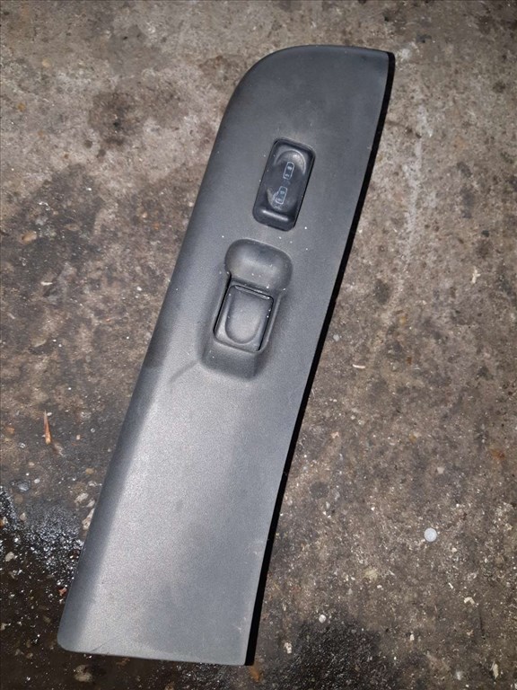 Opel Frontera B Jobb Elsõ Ablakemelõ Kapcsoló 997174-5851 1. kép