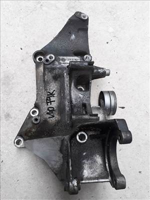 Volvo V40 Kormányszervó Szivattyú Tartó Bak - Klíma Kompresszor Tartó Konzol 7700 115 750