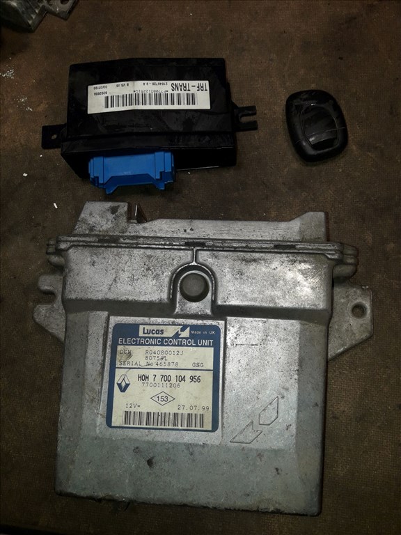 Renault Kangoo I Motorvezérlõ / ECU Szett 7 700 104 956 1. kép