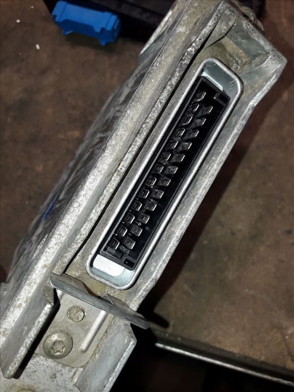 Renault Kangoo I Motorvezérlõ / ECU Szett 7 700 104 956 2. kép