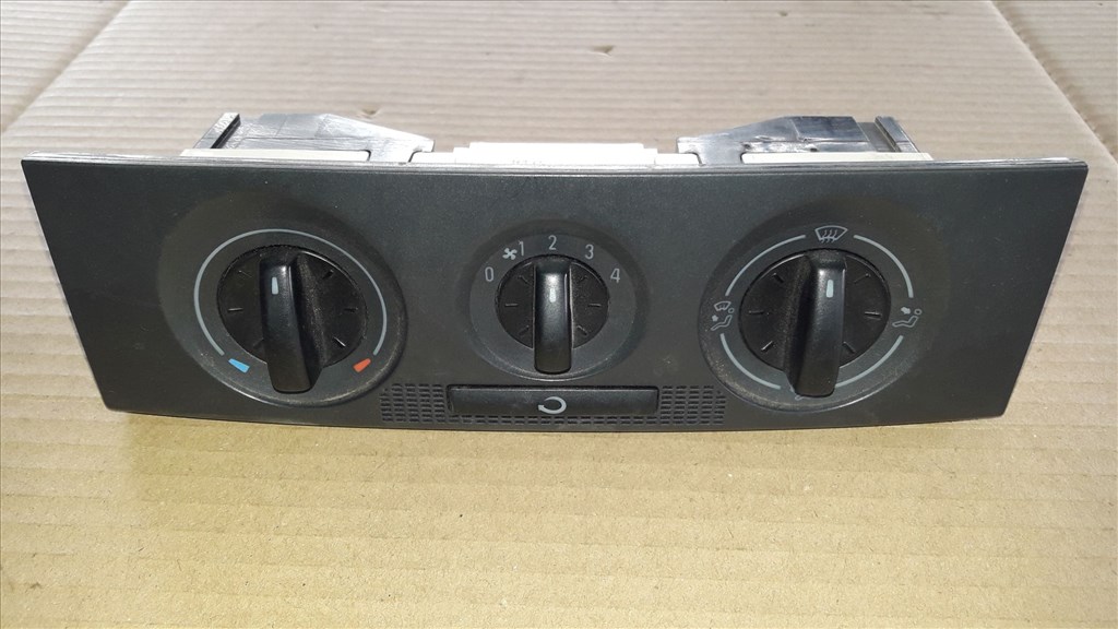 Skoda Fabia Fûtéskapcsoló 6Y0 819 045 H 1. kép