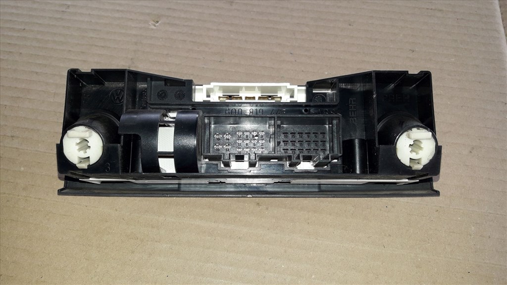 Skoda Fabia Fûtéskapcsoló 6Y0 819 045 H 2. kép