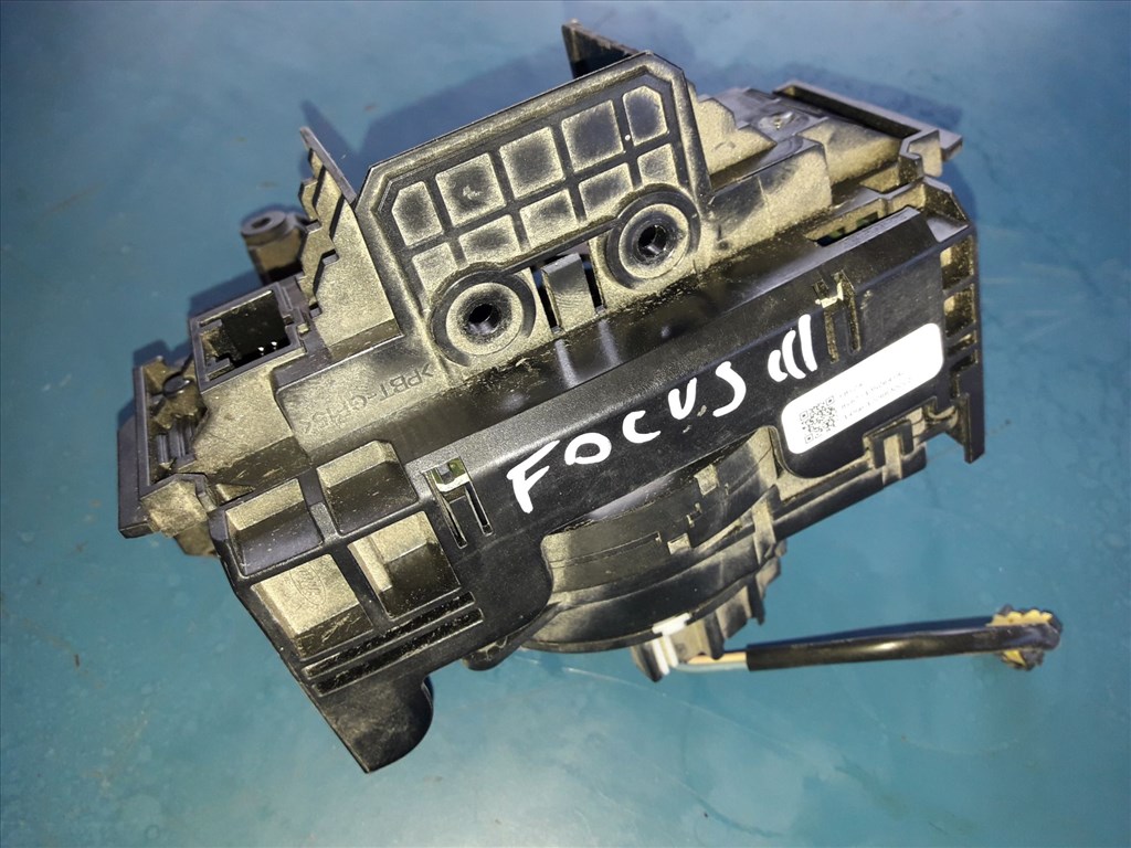 Ford Focus III Bajuszkapcsoló Konzol  Légzsák Átvezetõ Szalag ZWAC30088C 2. kép