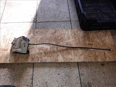 Ford Focus I Jobb Hátsó Ajtó Zárszerkezet