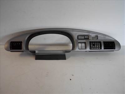 Mazda B 2500  kilométer óra keret UM8155420