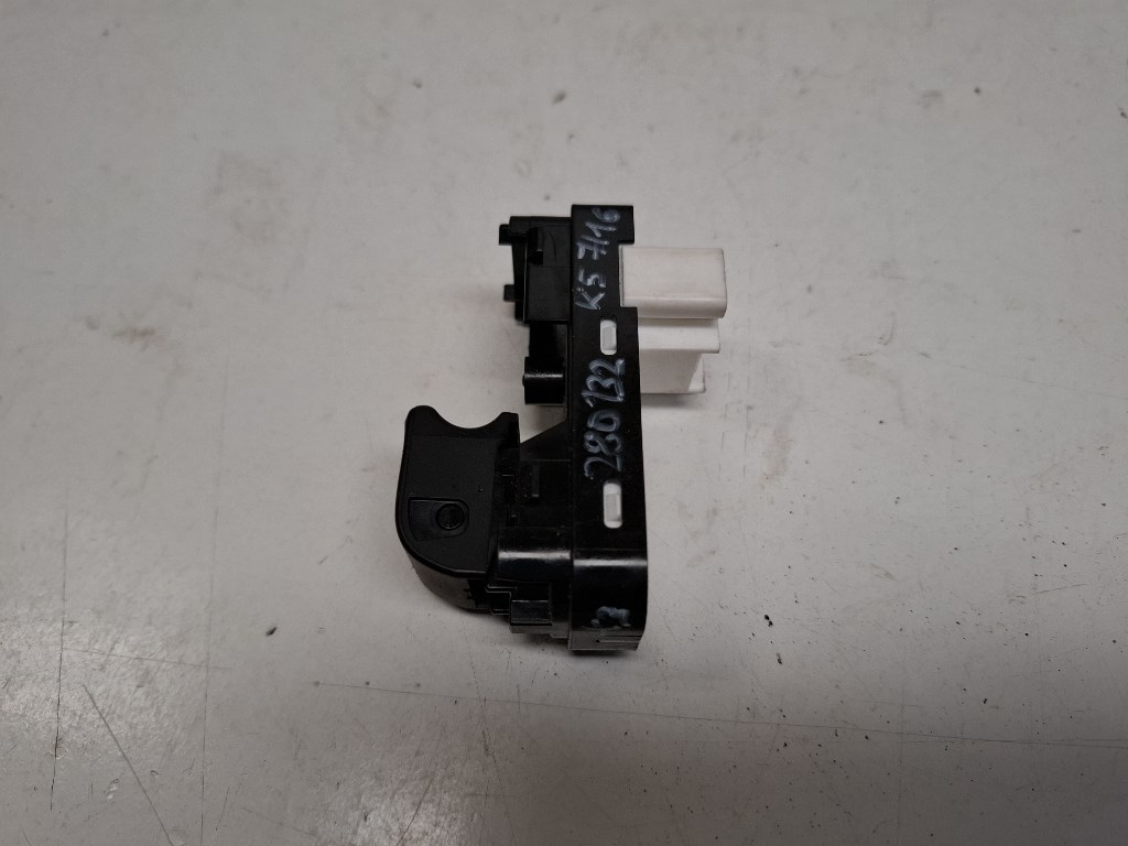 Mazda CX-3 bal hátsó ablakemelõ kapcsoló 2. kép