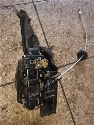 Audi A4 B6 Bal Első Ajtó Zárszerkezet  Központizár Motor