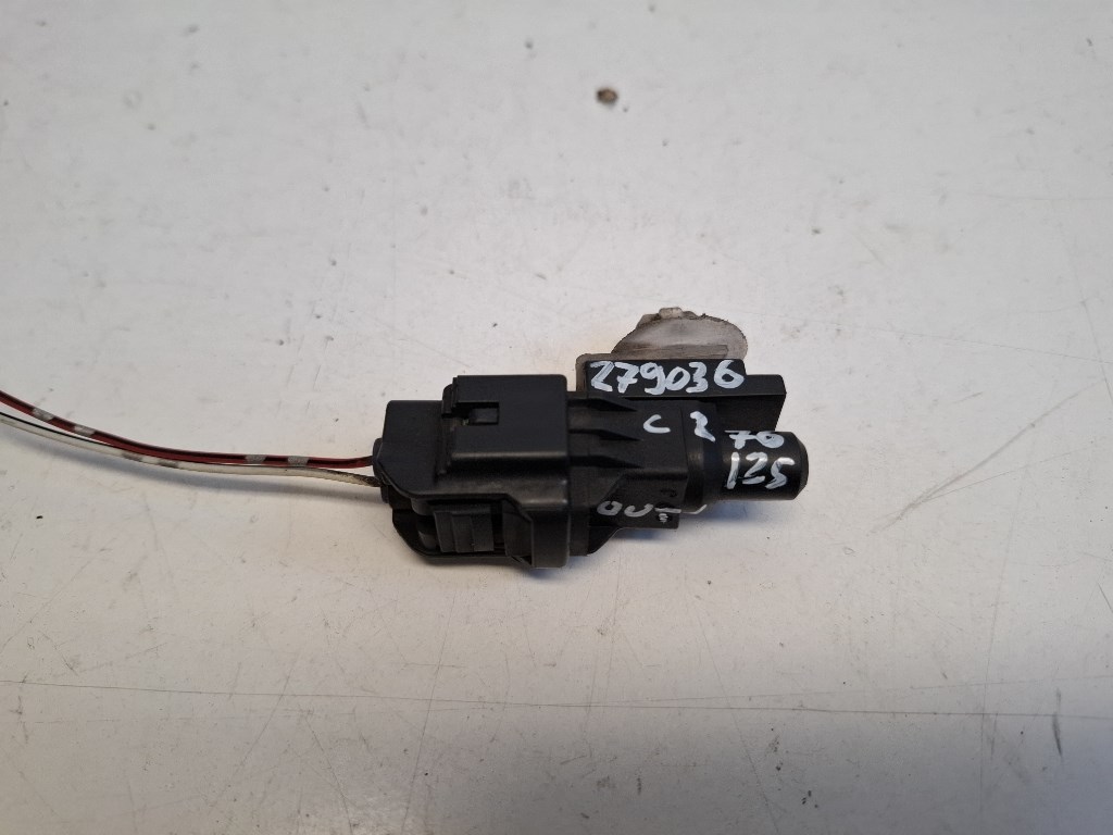 Mitsubishi Outlander külsõ hõmérsékletérzékelõ (hõmérséklet érzékelõ) 0775004220 1. kép