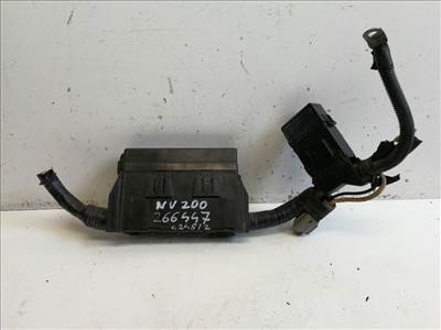 Nissan NV200 bal biztosítéktábla motortér 24382EW70B