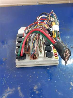 Nissan Micra Biztosítéktábla / Relé Tábla 284B7AX615