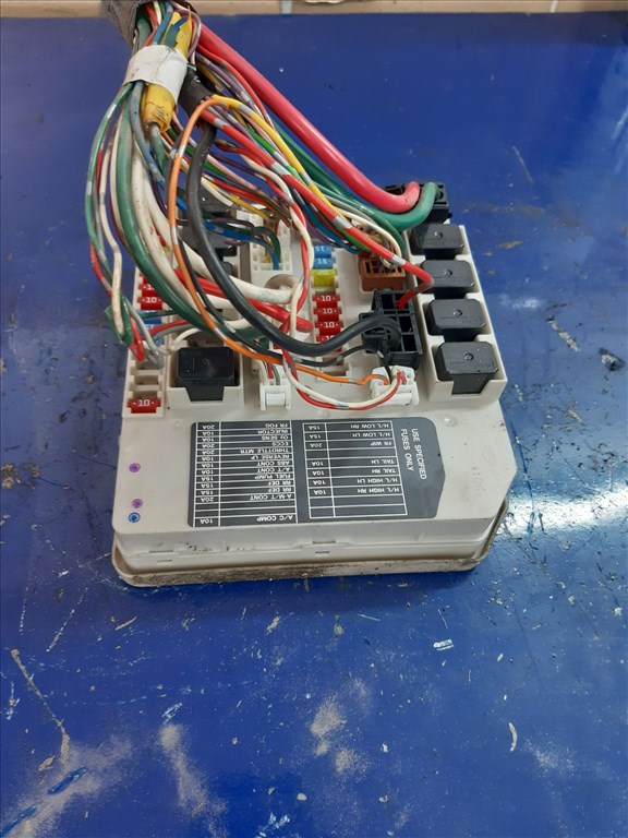 Nissan Micra Biztosítéktábla / Relé Tábla 284B7AX615 2. kép