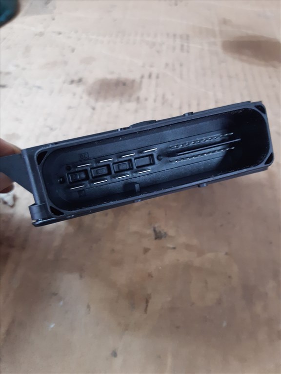 Renault Kadjar Kézifék Vezérlõ 285F27871R 2. kép