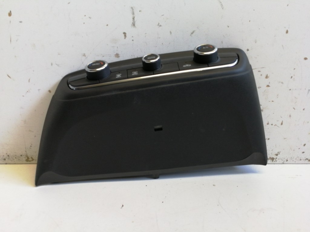 Opel crossland X  fûtéskapcsoló (fûtés kapcsoló) 98221492YX 2. kép