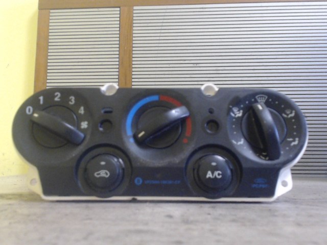 FORD FIESTA 02-05 Fűtés vezérlő panel 1. kép