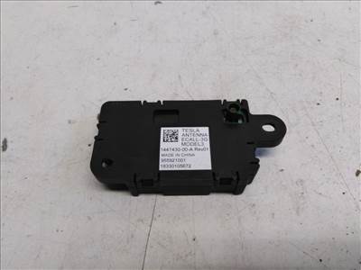 Tesla Model 3  antennaerősítő (antenna erősítő) 144743000A