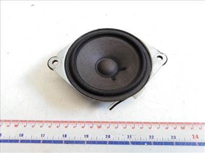Toyota Aygo (AB10) bal hátsó hangszóró 8616052010