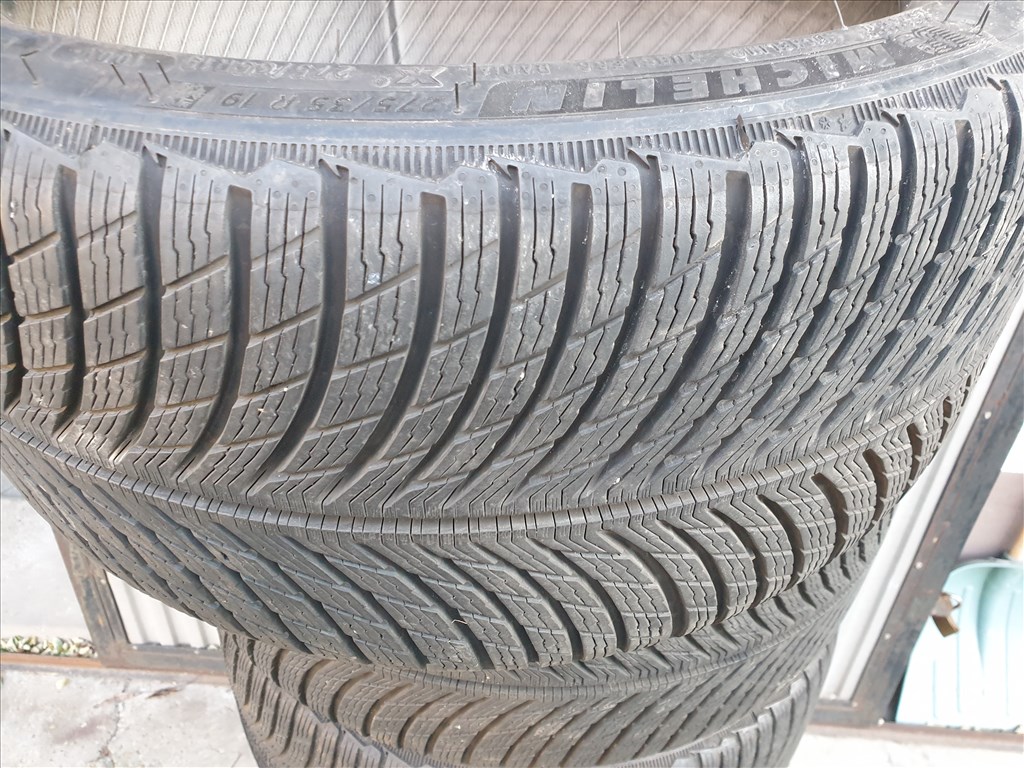  275/35 19 Michelin Pilot Alpin5 5. kép