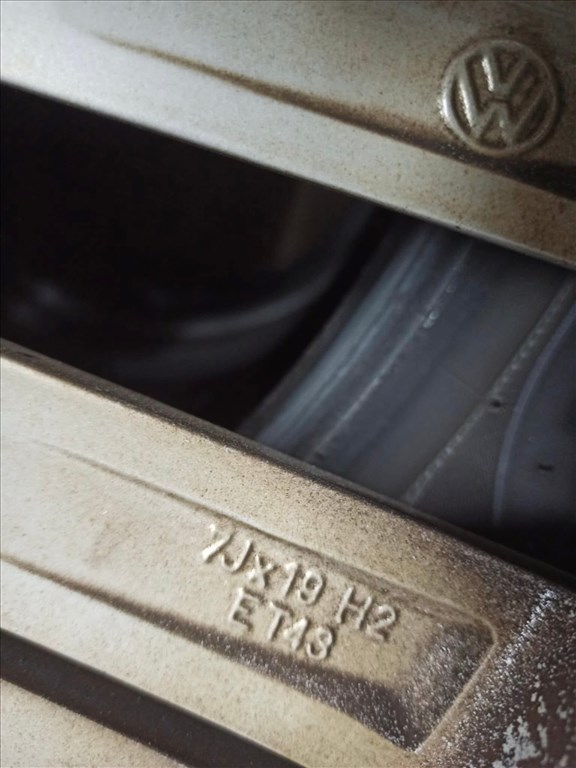  5x112 GYARI VW VOLKSWAGEN 19”újszerű R19, 19 2. kép