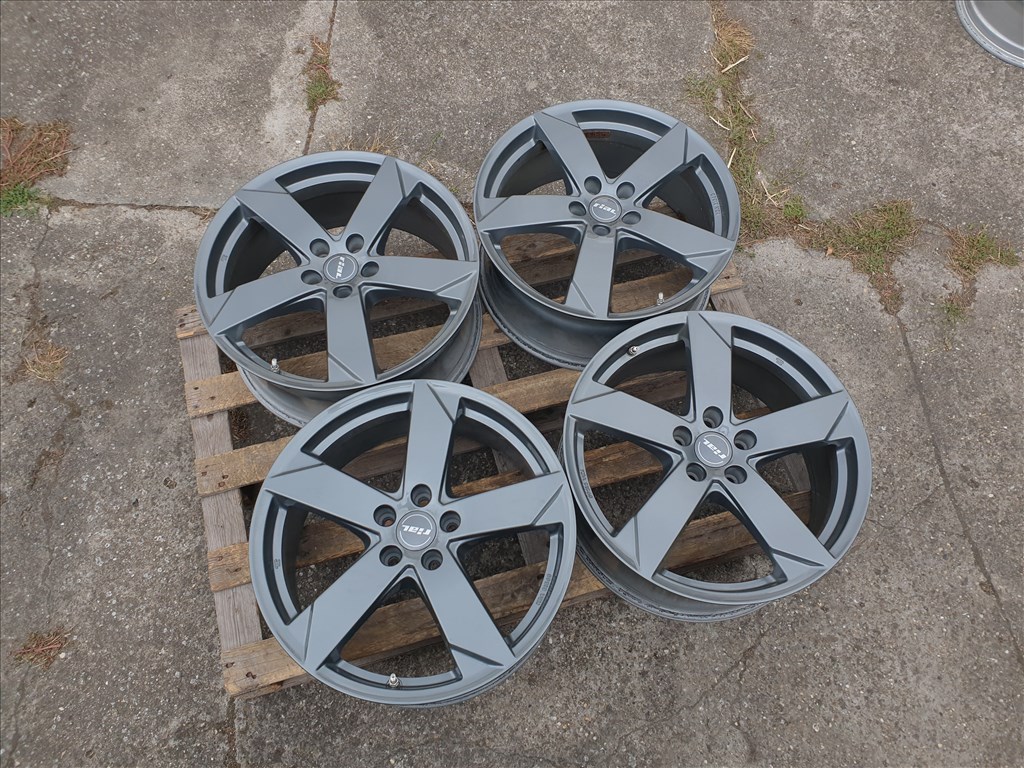 19" 5x114,3 Nissan - Renault + szenzor 1. kép
