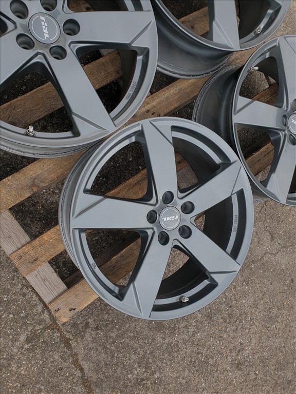 19" 5x114,3 Nissan - Renault + szenzor 3. kép