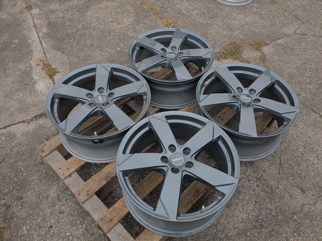19" 5x114,3 Nissan - Renault + szenzor 6. kép