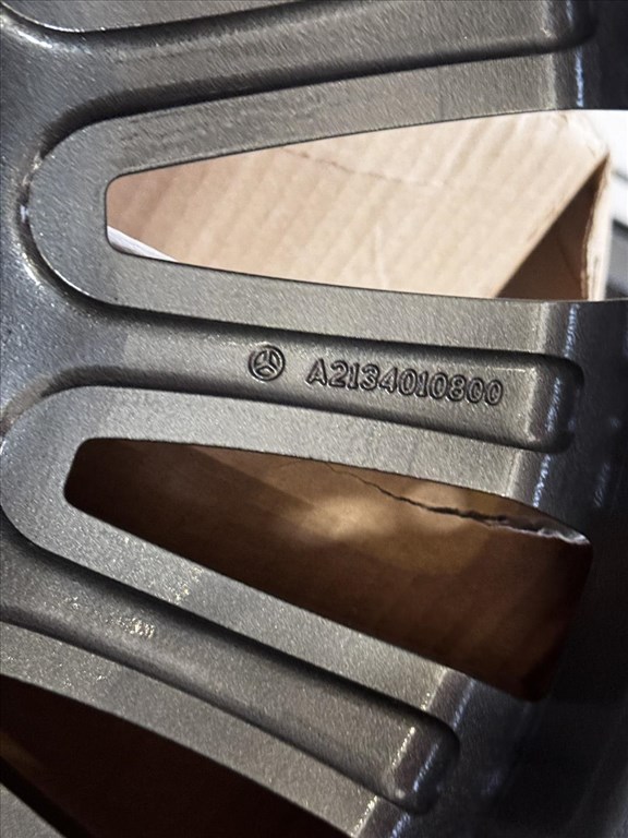 R20 Original Mercedes 9J ET53 - A2134010800 -A213 401 0800 1DB felni alufelni 2. kép