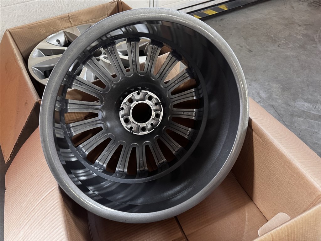 R20 Original Mercedes 9J ET53 - A2134010800 -A213 401 0800 1DB felni alufelni 6. kép