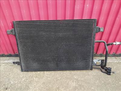 Audi A4  VW Passat 2.5 Tdi Klíma hűtő eladó! 8d0260401g