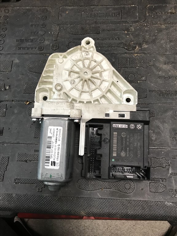 Seat Altea jobb első ablakemelő motor 1k0959792m 1. kép