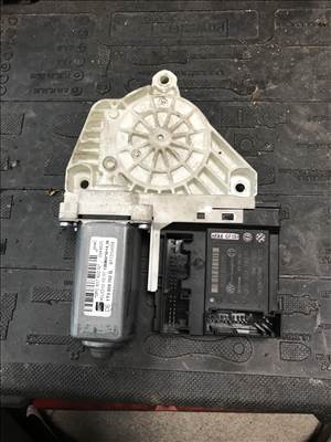 Seat Altea jobb első ablakemelő motor 1k0959792m