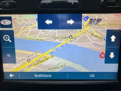 Dacia és Renault MedaNav fejegységek javítása , programozása, frissítése
