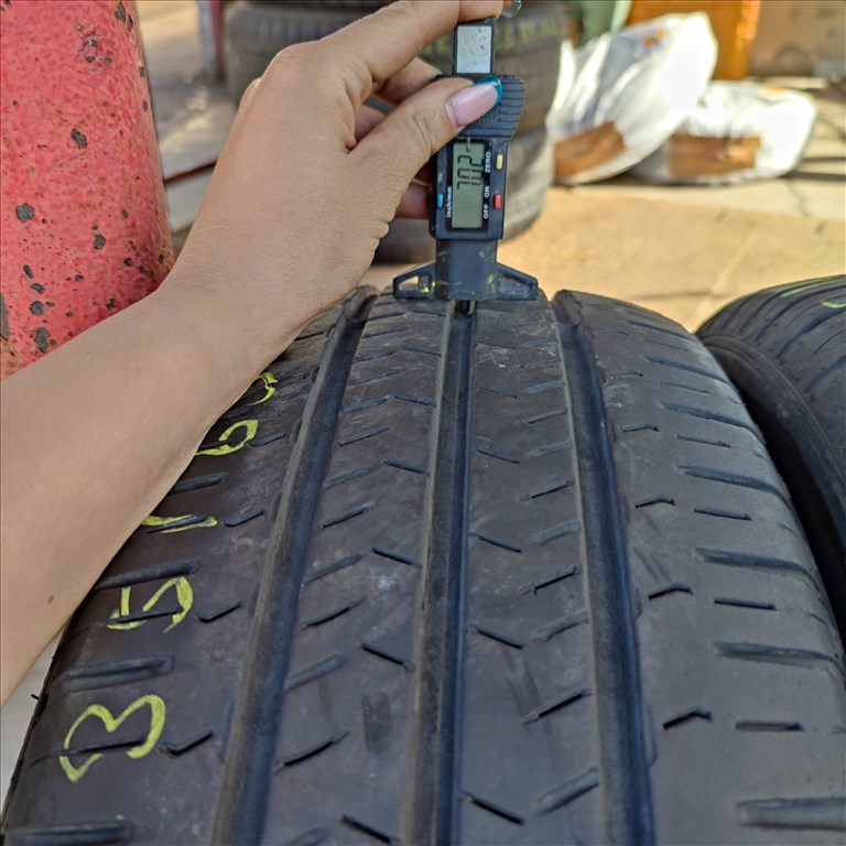  235/65 R16C Nexen nyári gumi 85000ft a 4db/307/ 1. kép