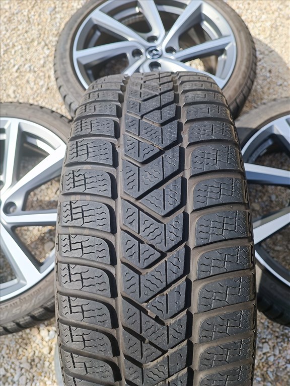  17" Gyári Mazda MX5 újszerű alufelni, rajta 205/45 R17 Pirelli téli gumival szenzorral  8. kép