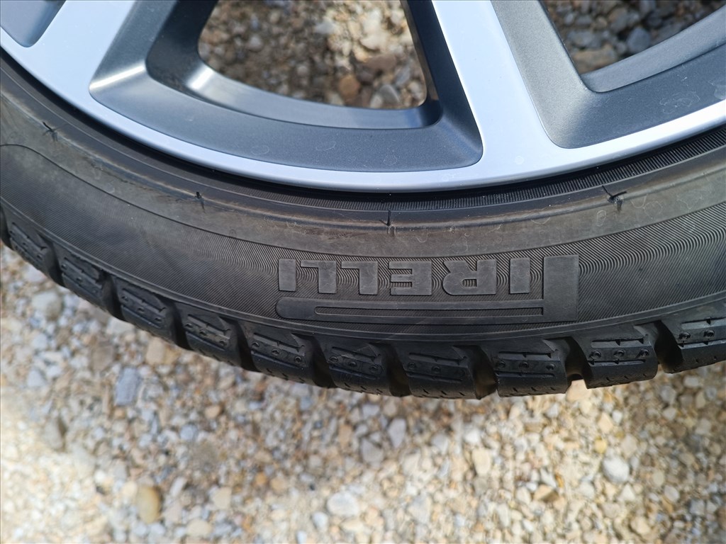  17" Gyári Mazda MX5 újszerű alufelni, rajta 205/45 R17 Pirelli téli gumival szenzorral  10. kép