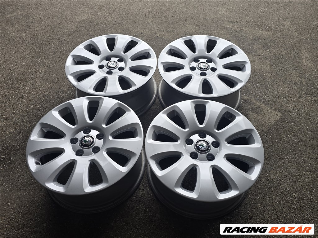  17"-es, 5x112-es újszerű gyári Skoda alufelni 5. kép