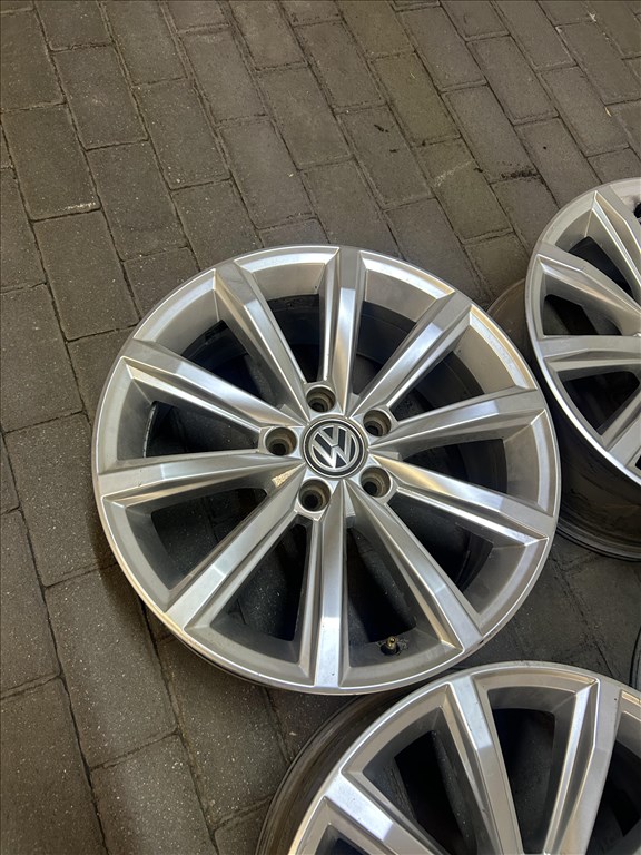  5x112 GYARI VW 17”VOLKSWAGEN R17, 17 SEAT,SKODA felnik 5. kép
