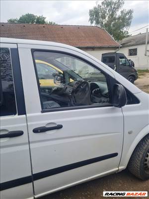 Mercedes Vito (2nd gen) W639 jobb első ajtó 