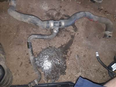 Opel Astra H Vízcső  Elosztó 13 180 454 BA