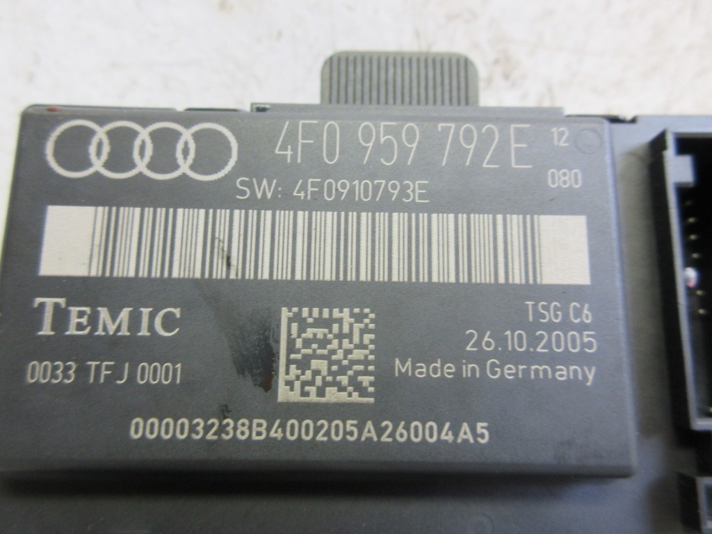Audi A6 (C6 4f) bal elsõ ajtó elektronika 4F0959792E 3. kép