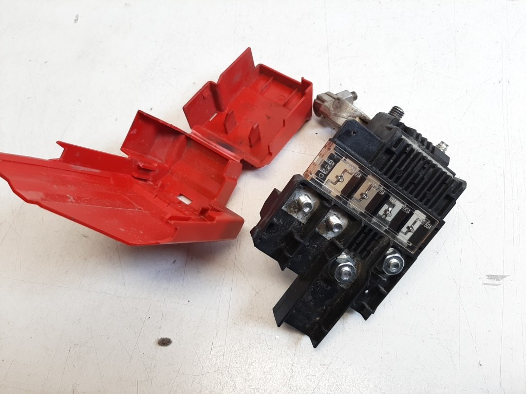 Ford Ecosport (BK) akkumulátor biztosíték 8V5114A075AC 2. kép