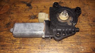 Mercedes C W203 Bal Hátsó Ablakemelő Motor A 203 820 29 42