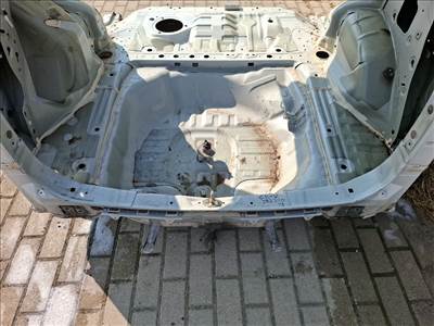 Honda CR-V  hátfal