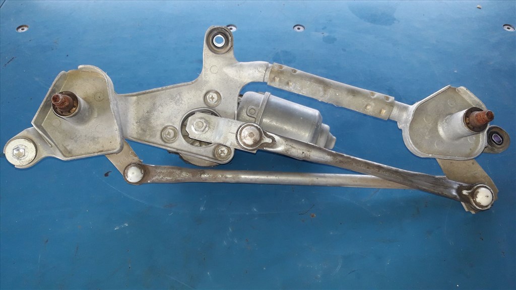 Suzuki SX4 Elsõ Ablaktörlõ Motor ቛõ Ablaktörlõ Mechanika 38110-79J00 1. kép