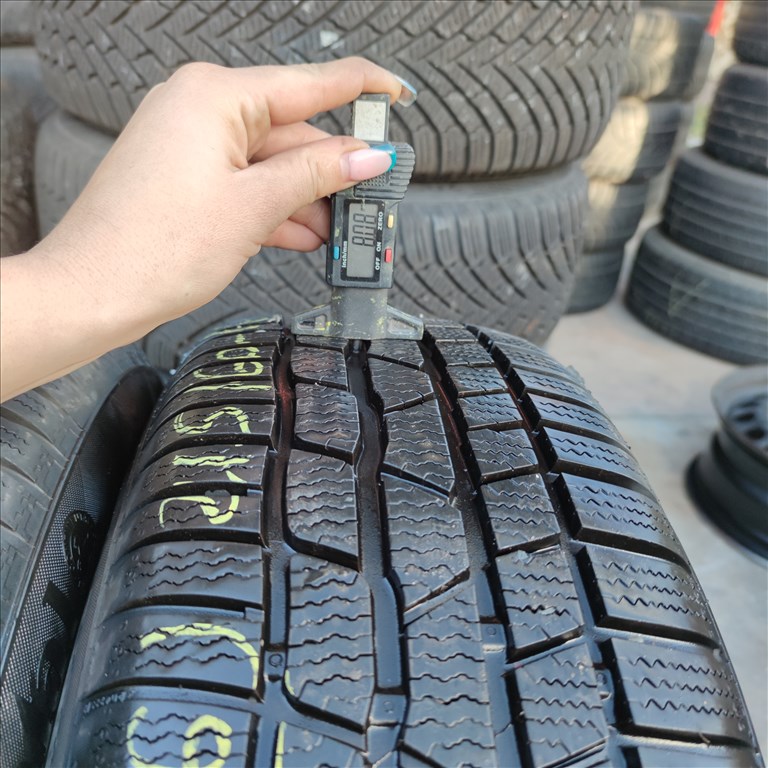  215/60 R16 Continental téli gumi 40000ft a 2db/216/ 2. kép